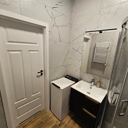 Madalinskiego 47 Apartamento *